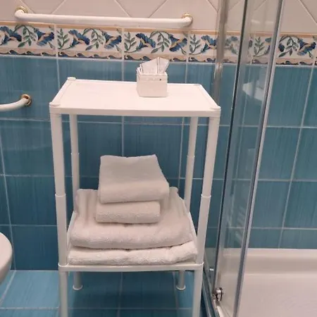 Su Piazza Matteotti Forio Centralissimi Apartment *