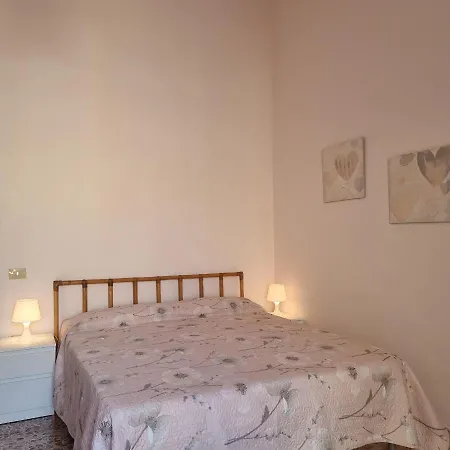 Su Piazza Matteotti Forio Centralissimi * Forio (Isola d'Ischia)