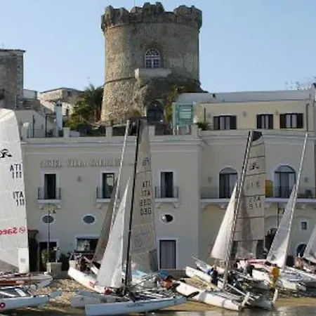 Su Piazza Matteotti Forio Centralissimi Apartment Forio (Isola d'Ischia)